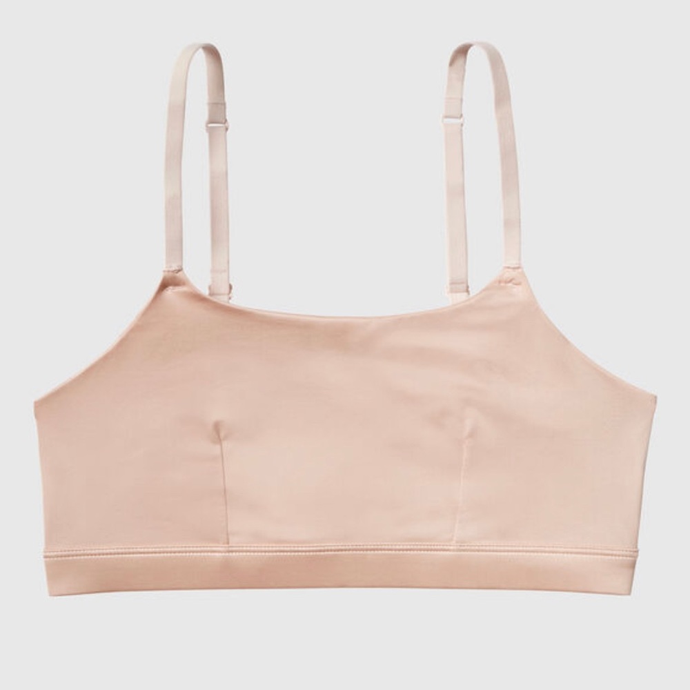 The Comfort Edit
Scoop Bralette (color- very light blush)